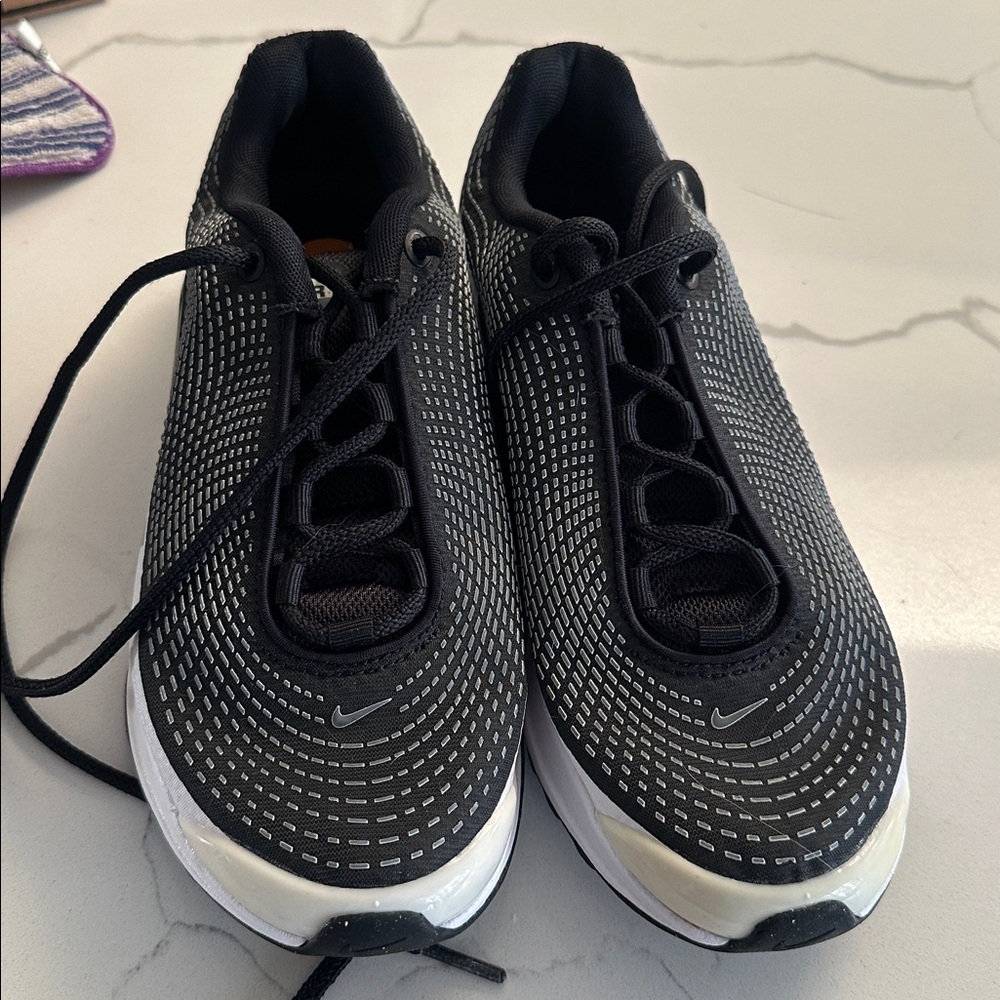 Nike Black and White Running Shoes
